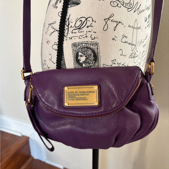 Marc Jacobs Classic Q Natasha Crossbody Bag - Picture 2 of 15